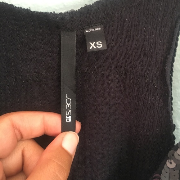 Black sequin racerback tank top - Picture 3 of 6